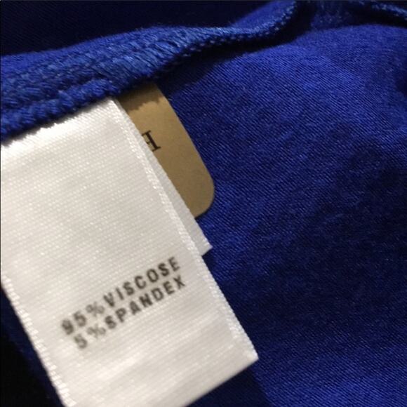 ST.JOHN Neiman Marcus Ocean Blue Shimmer Tank - Picture 6 of 6